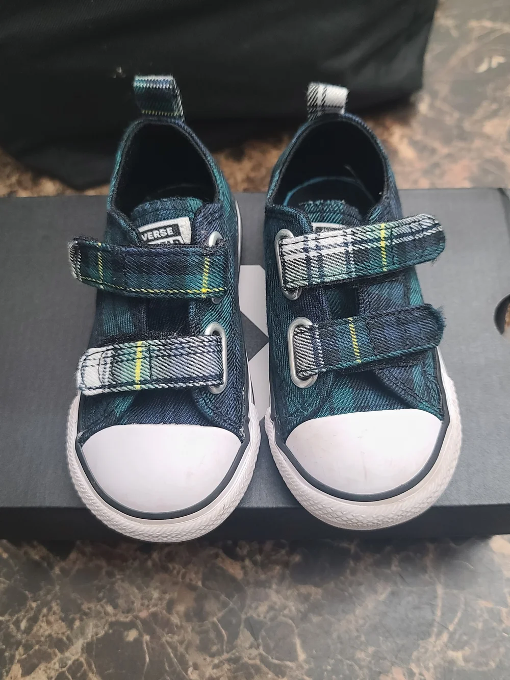 Converse Toddler 6 Plaid Double-Strap Sneakers